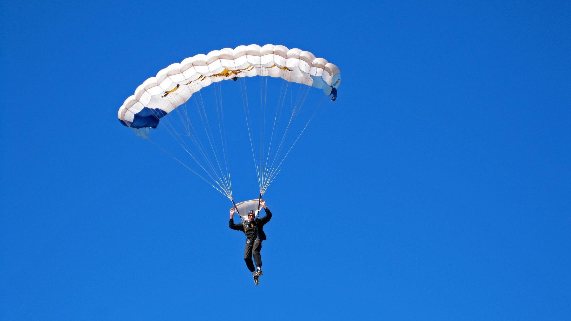 跳水稳健输出瑞士锁定奖牌，东京奥运会瑞士跳水运动员